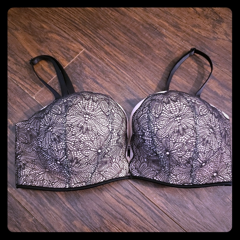 Victoria secret Bombshell Bra!!!!